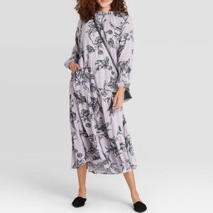 Women’s NWT floral long sleeve tiered dress XL